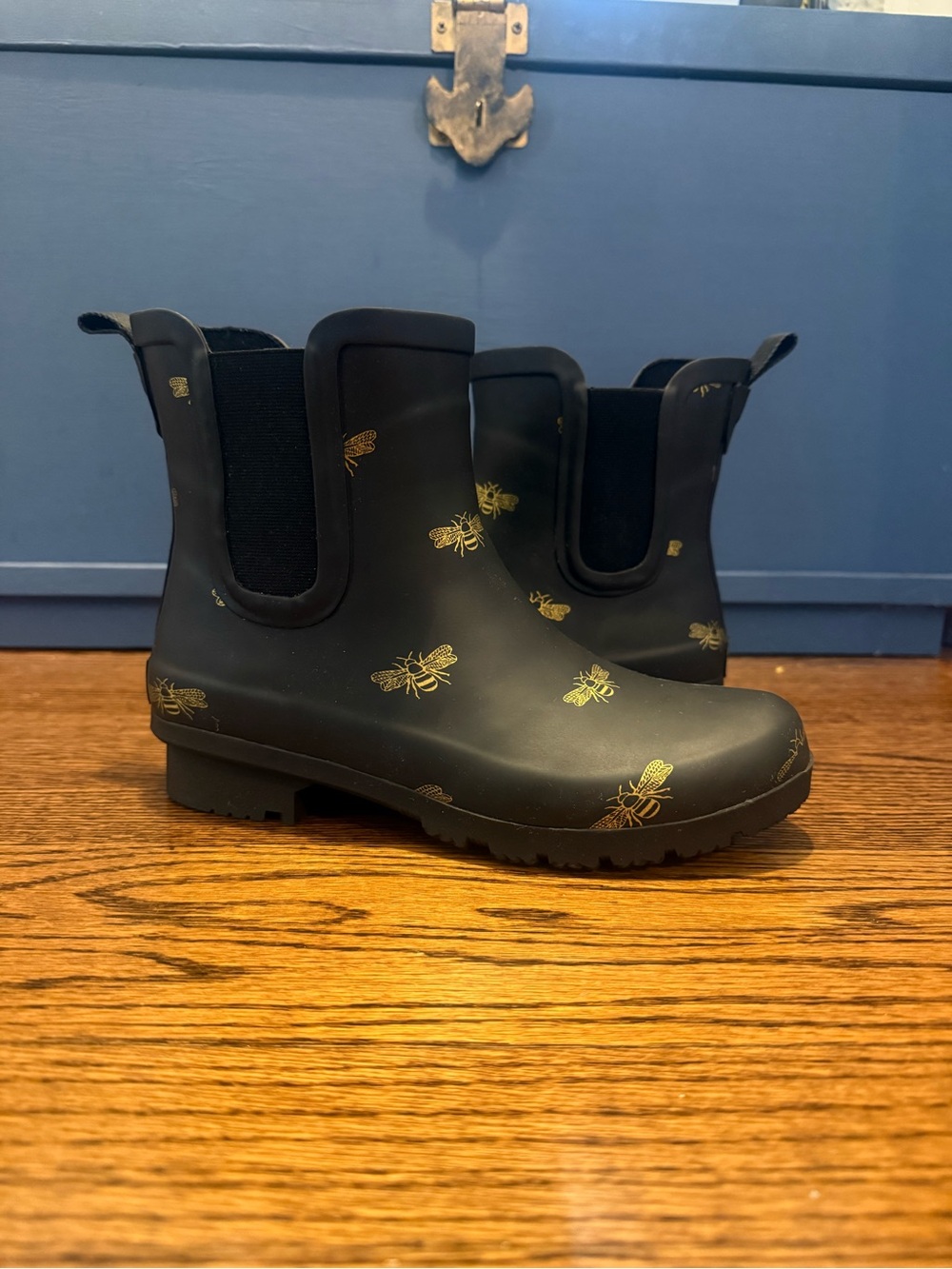 Roma Women’s Black Rain Chelsea Boots with Gold Bee Print